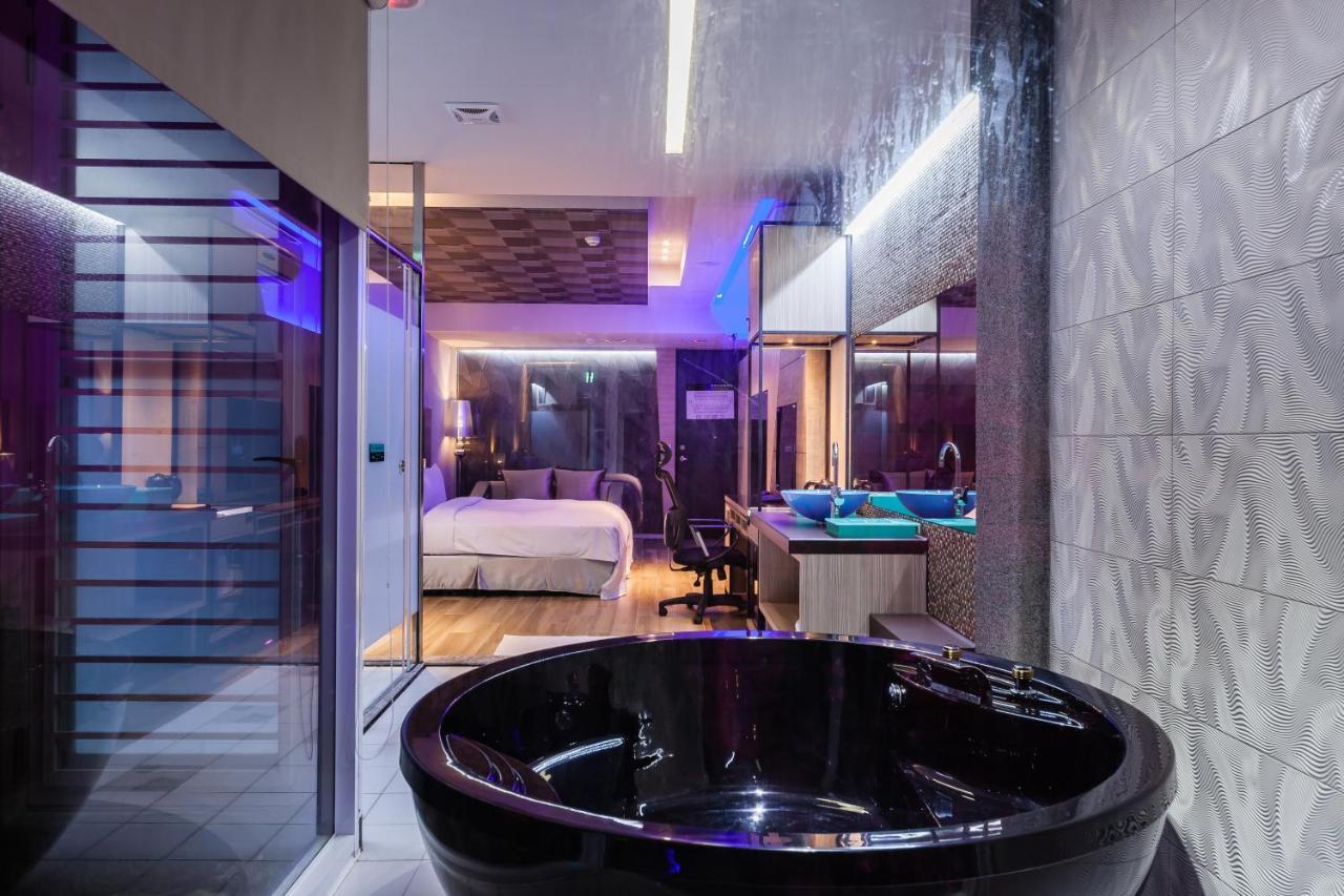 Ty Motel Таоуан Екстериор снимка