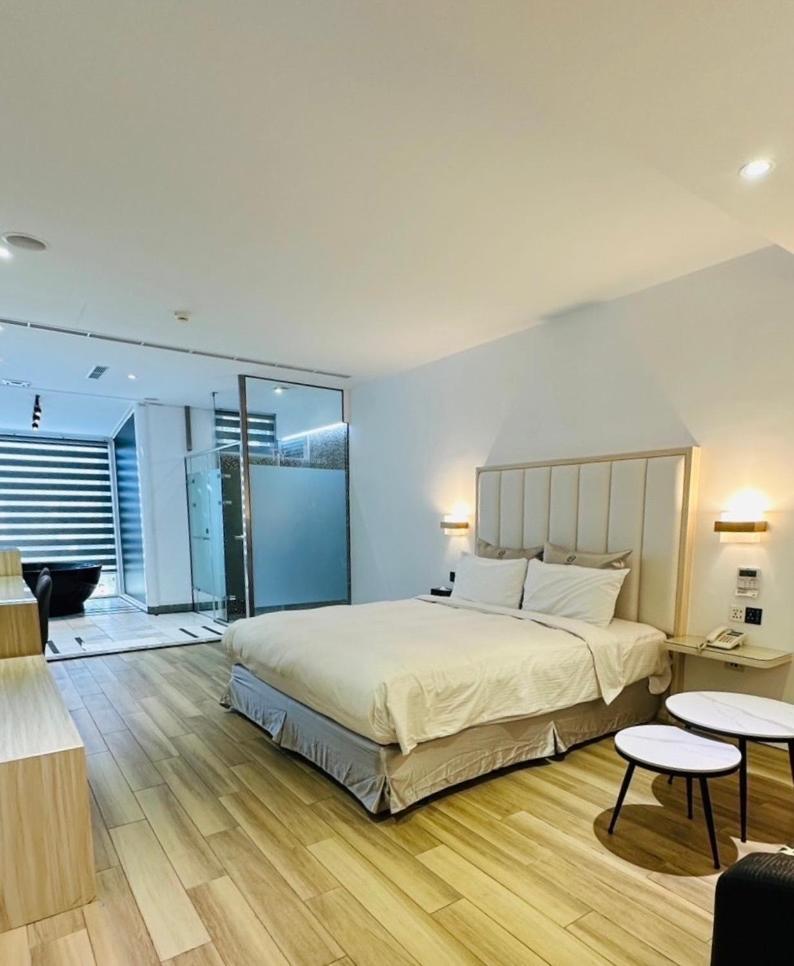 Ty Motel Таоуан Екстериор снимка