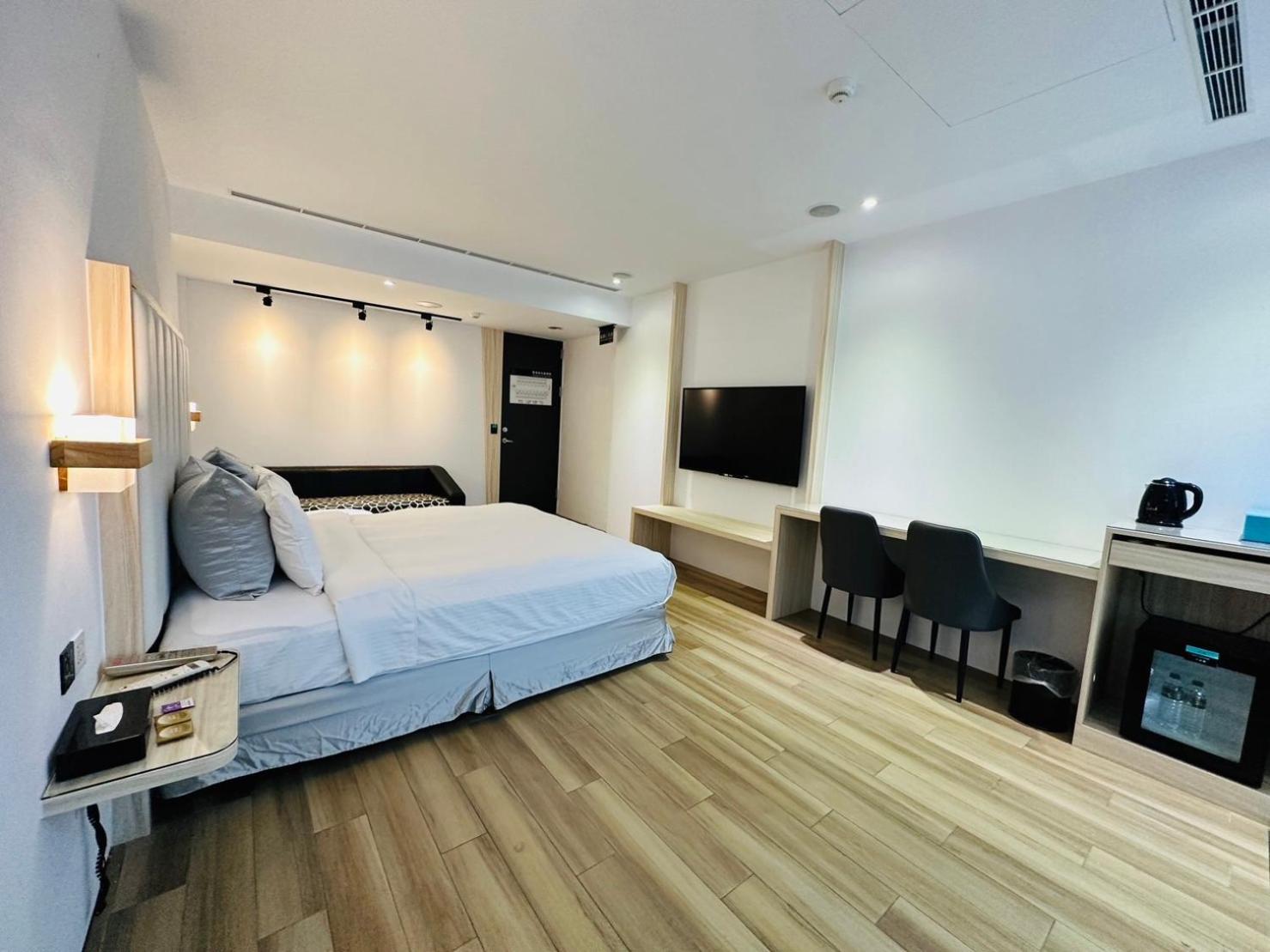 Ty Motel Таоуан Екстериор снимка