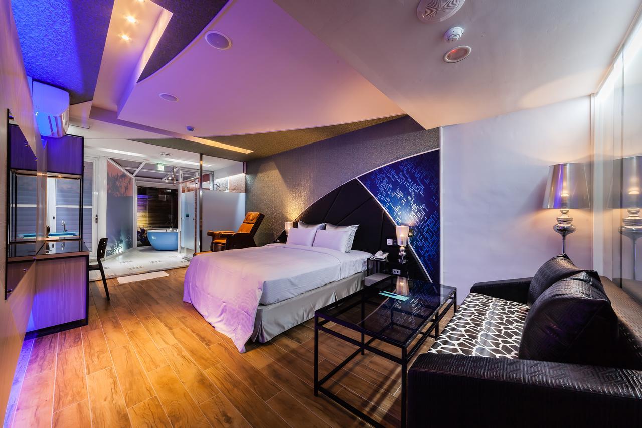 Ty Motel Таоуан Екстериор снимка
